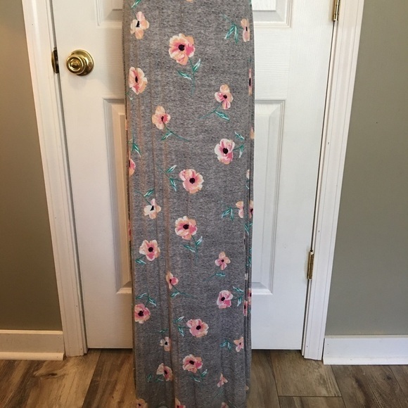 Dress by MAXI sz S. Maxi length. Pit to pit measures 15” across and is 59” long. - Picture 4 of 9